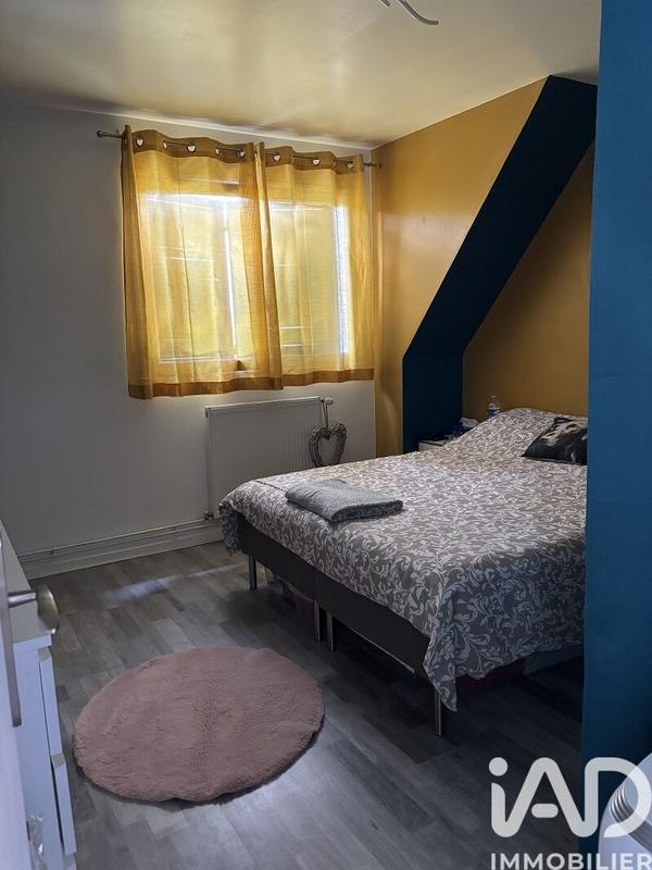 Maison - 90 m² - 5 pièces