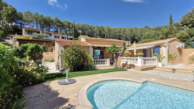 Maison - 195 m² - 6 pièces