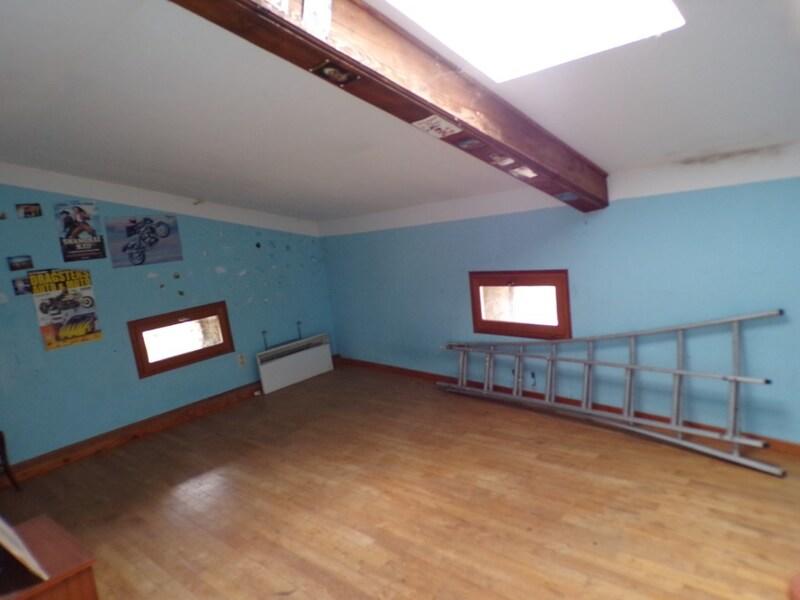 Maison - 220 m² - 12 pièces