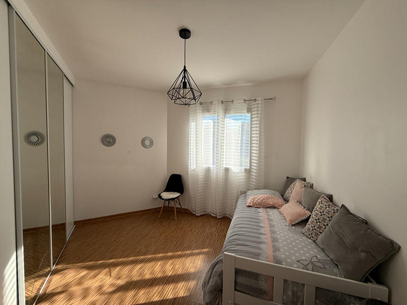 Maison - 182 m² - 6 pièces