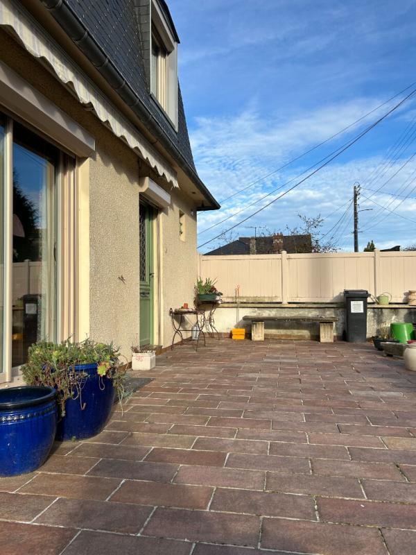 Maison - 92 m² - 4 pièces