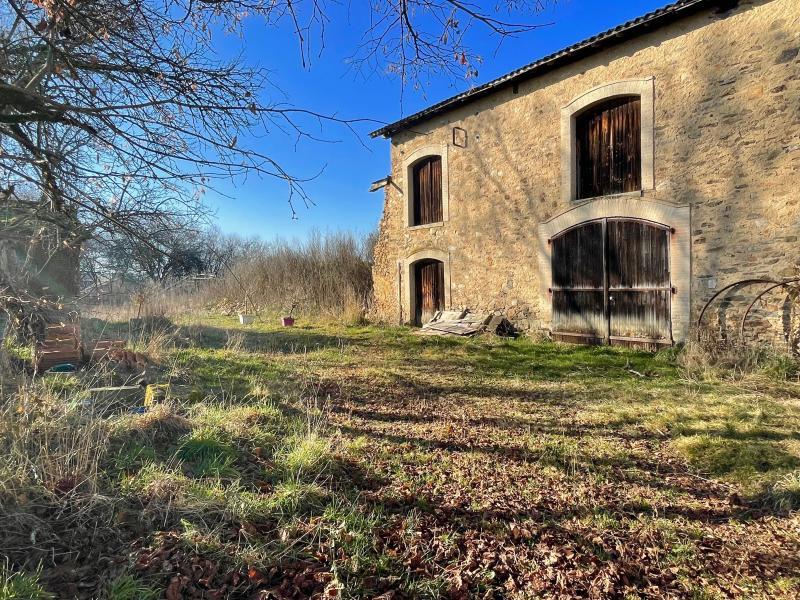 Maison - 300 m² - 1 pièce