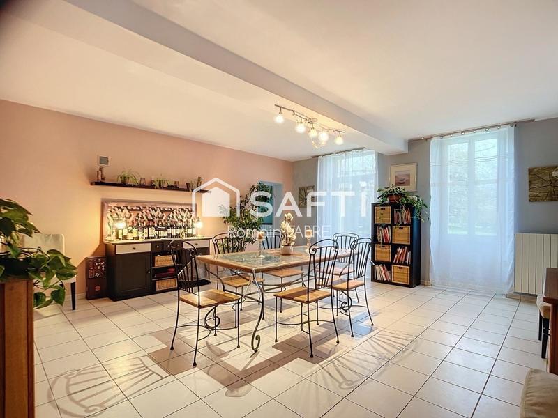 Maison - 280 m² - 8 pièces