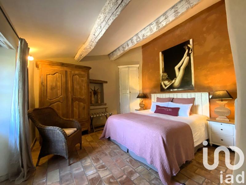 Maison - 420 m² - 14 pièces