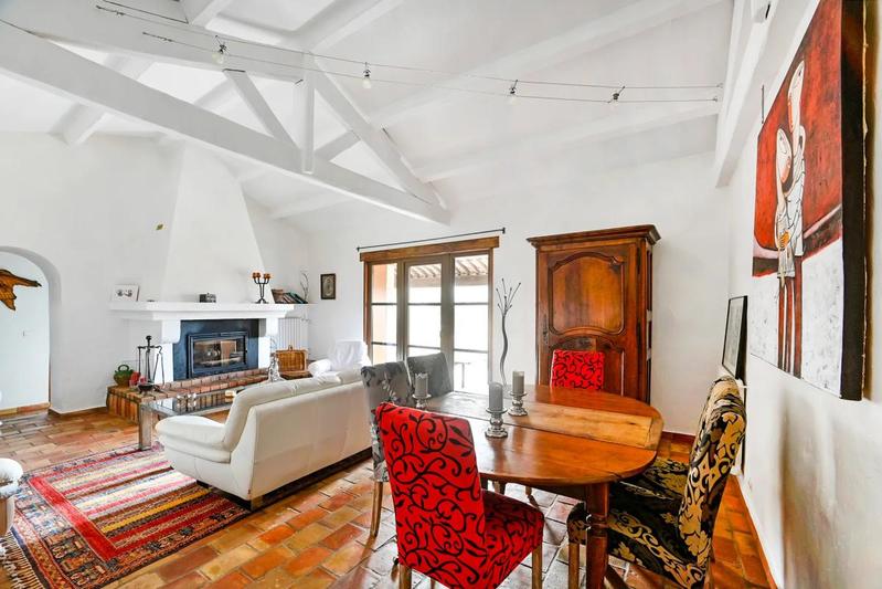 Mas - 339 m² - 12 pièces