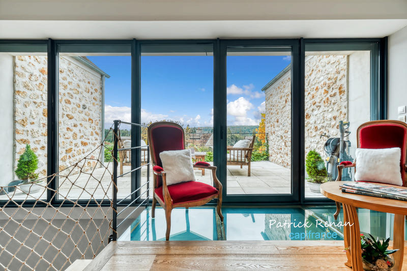 Maison - 439 m² - 8 pièces