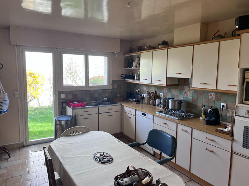 Maison - 240 m² - 6 pièces