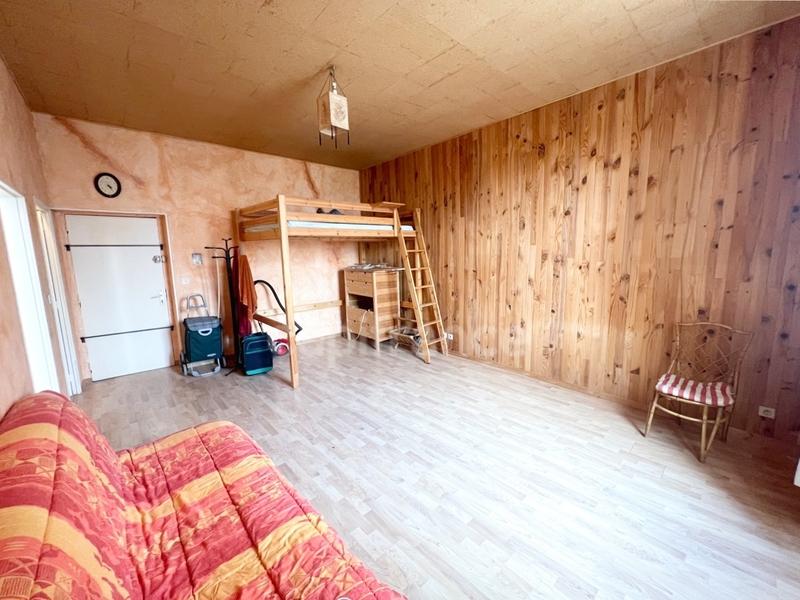 Appartement bourgeois - 77 m² - 3 pièces