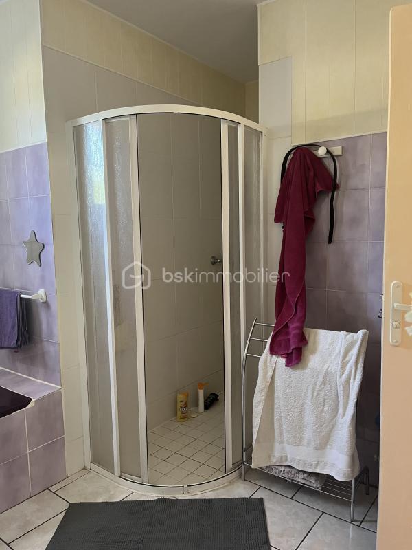 Maison traditionnelle - 135 m² - 5 pièces