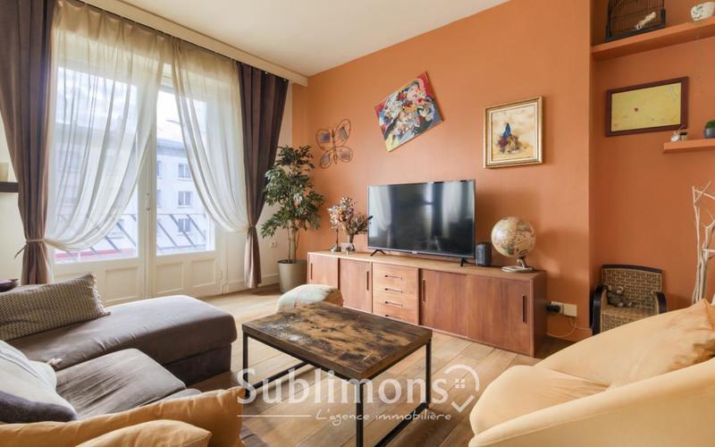 Appartement - 82 m² - 4 pièces
