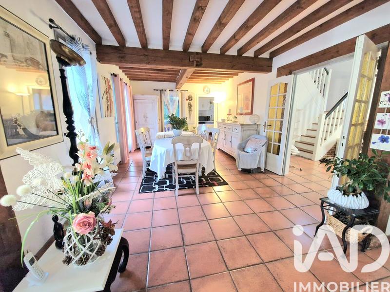 Maison - 182 m² - 7 pièces