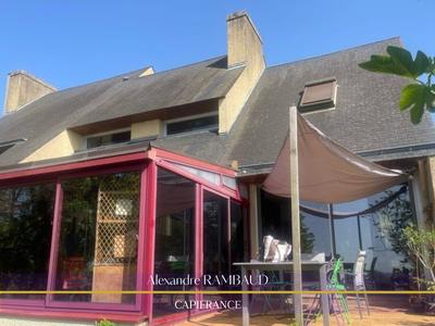 Maison - 231 m² - 8 pièces