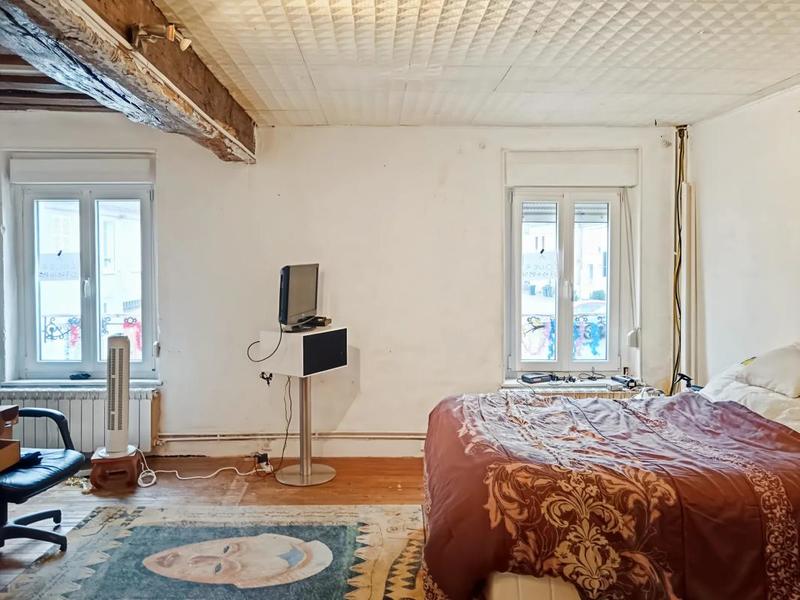 Maison de ville - 240 m² - 7 pièces