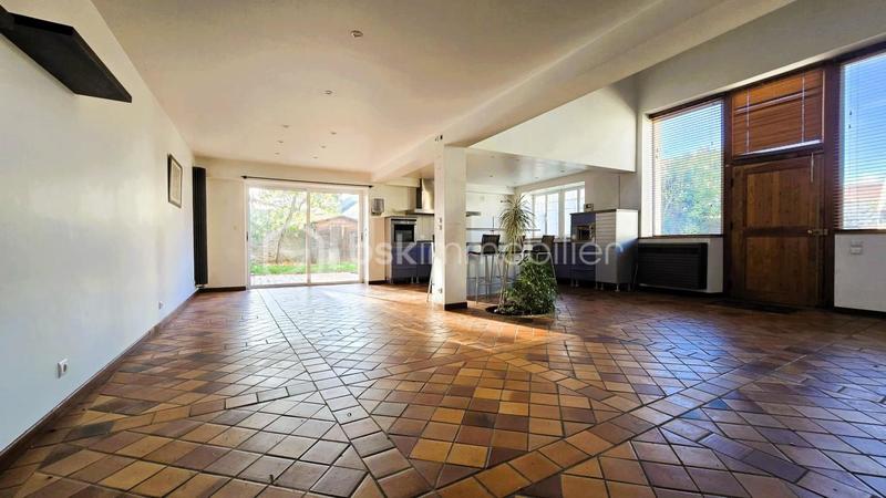 Maison - 160 m² - 7 pièces