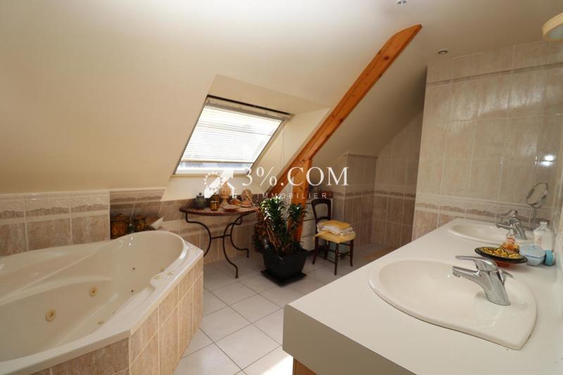 Maison - 174 m² - 6 pièces