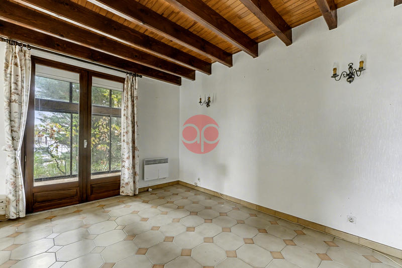Villa - 167 m² - 6 pièces