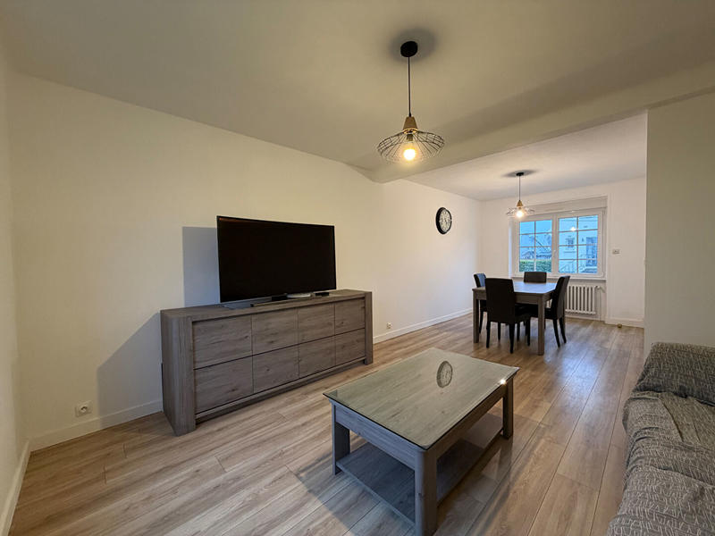 Maison - 101 m² - 5 pièces