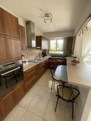 Appartement - 83 m² - 4 pièces