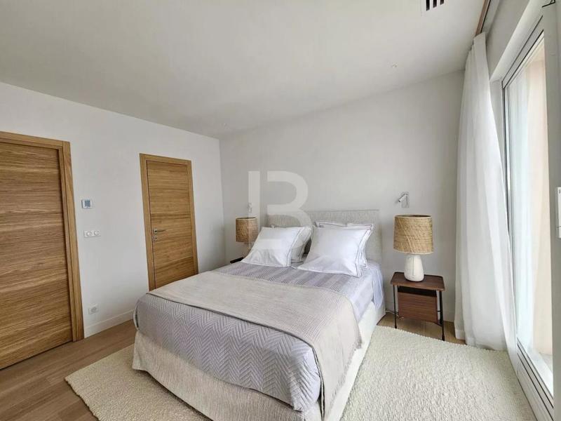 Appartement - 121 m² - 4 pièces