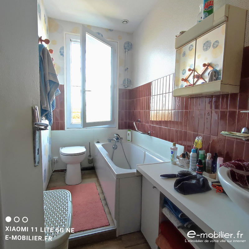 Maison - 87 m² - 6 pièces