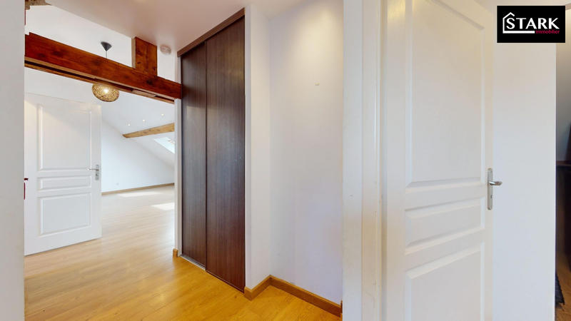 Appartement - 100 m² - 4 pièces