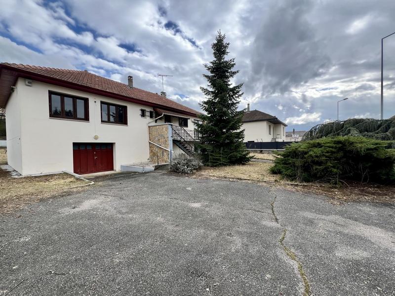 Maison - 96 m² - 5 pièces