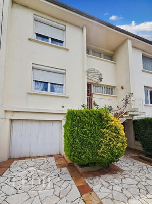 Maison - 94 m² - 4 pièces