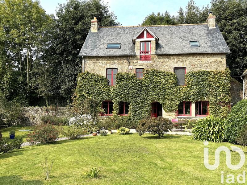 Maison - 157 m² - 8 pièces