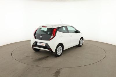 Toyota Aygo 1.0 Vvt-i X-Play 5p 72 ch