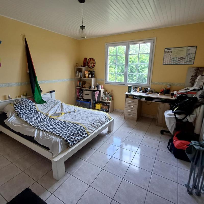 Maison - 250 m² - 8 pièces