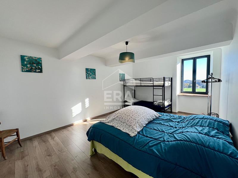 Maison - 166 m² - 5 pièces