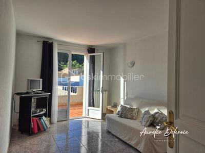 Maison - 180 m² - 6 pièces