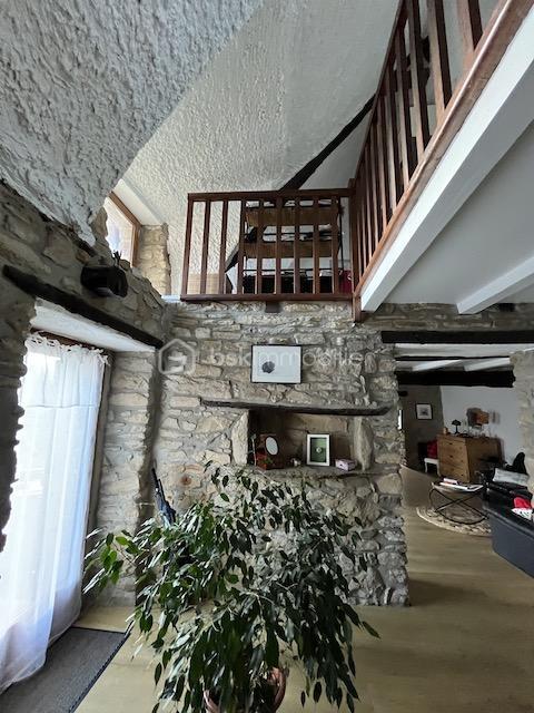 Maison en pierre - 120 m² - 4 pièces