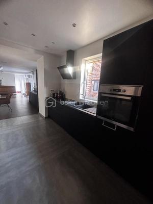 Corps de ferme - 210 m² - 15 pièces