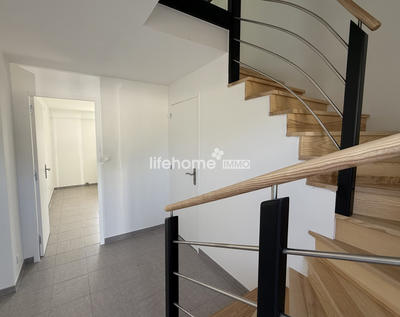 Maison - 80 m² - 4 pièces