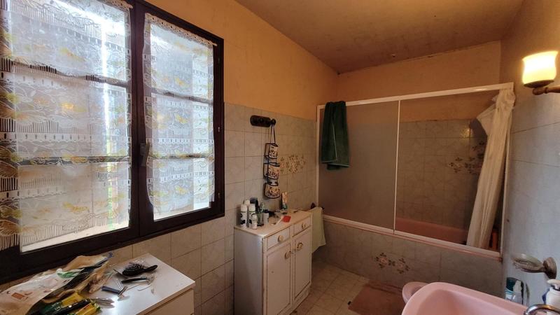 Maison - 203 m² - 9 pièces