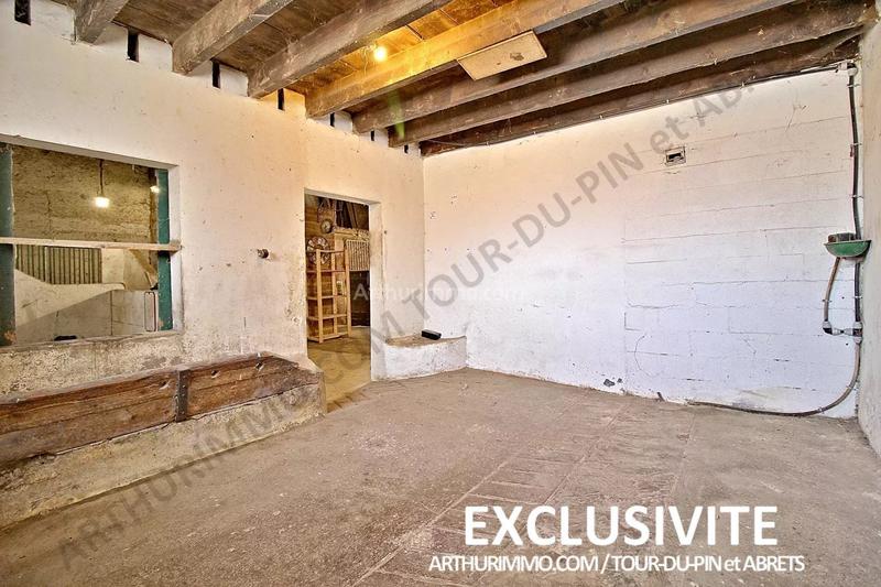 Maison - 220 m² - 7 pièces