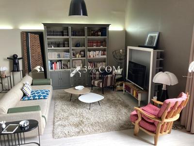 Loft - 158 m² - 4 pièces