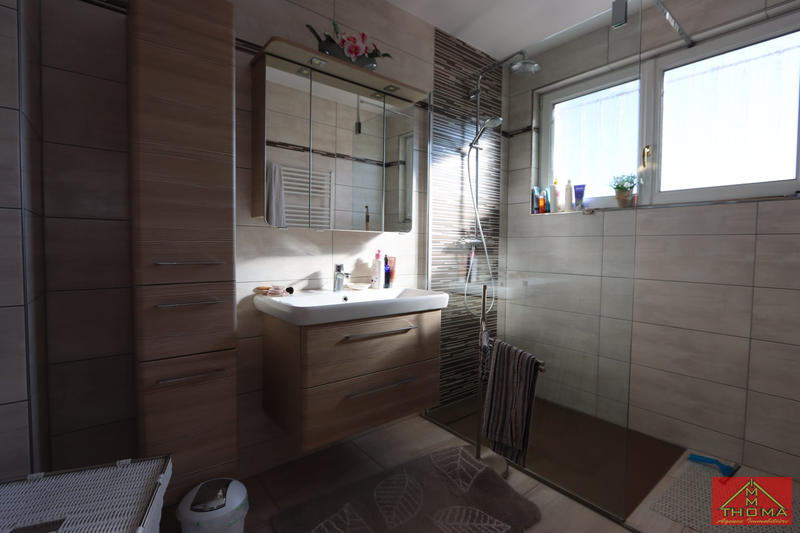 Maison - 93 m² - 4 pièces