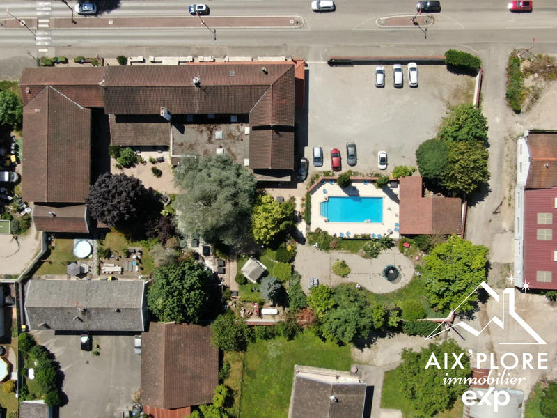 Fonds de commerce - 2 000 m²