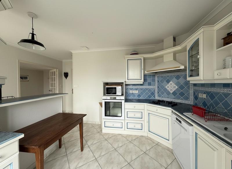 Maison - 95 m² - 5 pièces