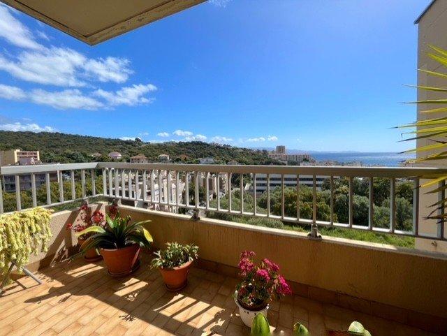 Appartement - 87 m² - 4 pièces