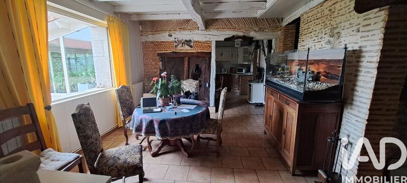 Maison - 215 m² - 4 pièces