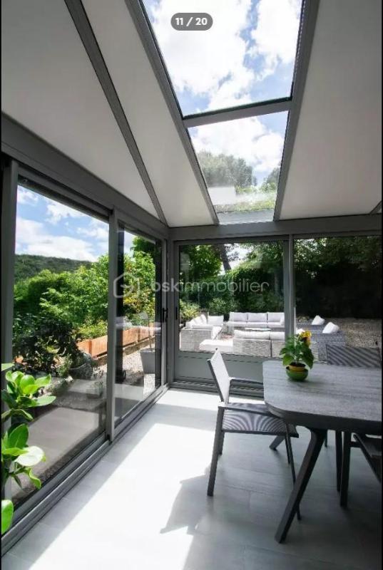 Demeure - 190 m² - 7 pièces