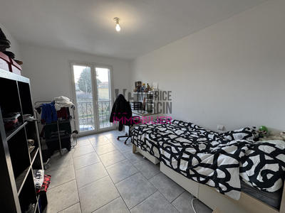 Maison - 81 m² - 4 pièces
