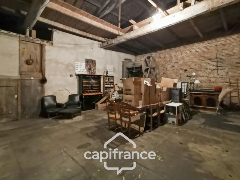 Maison traditionnelle - 170 m² - 8 pièces