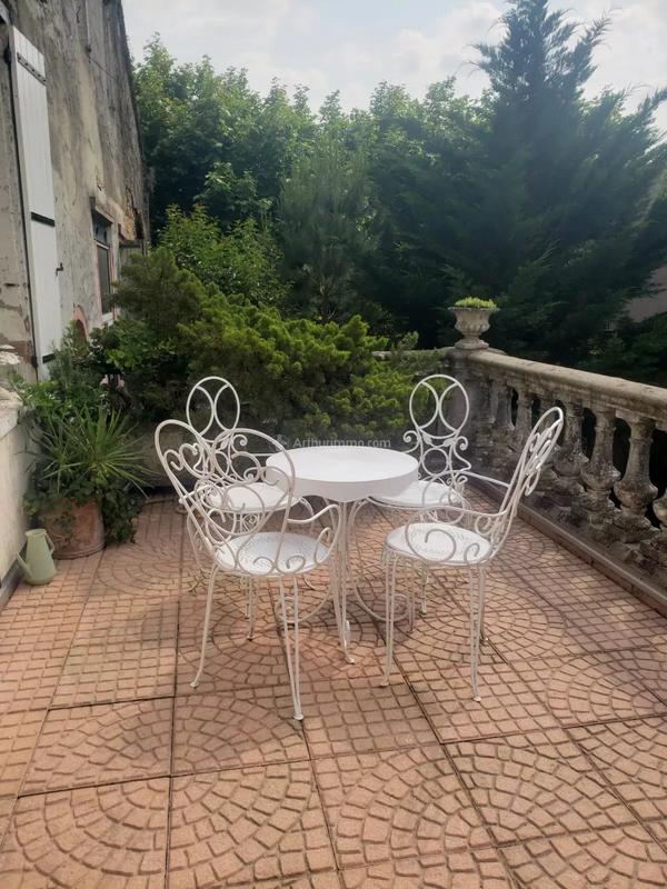 Maison - 600 m² - 15 pièces