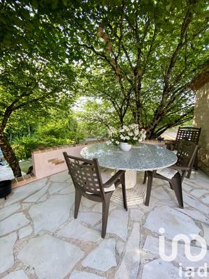 Maison - 215 m² - 5 pièces