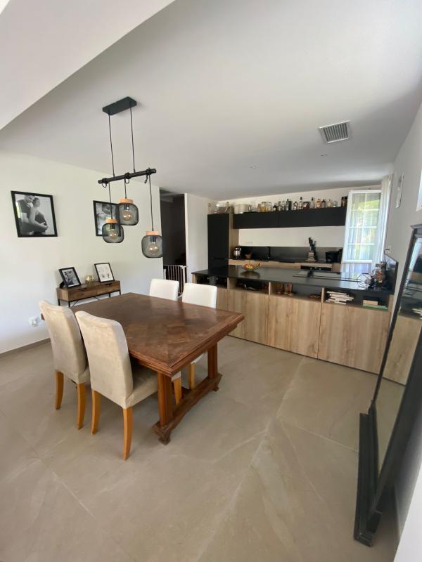 Maison - 130 m² - 4 pièces