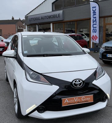 Toyota Aygo 1.O X 5 Portes Automatic